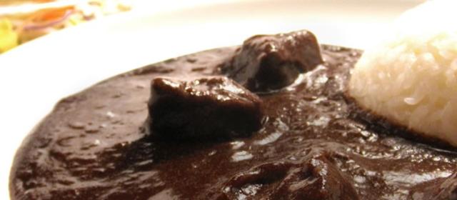 牛タン黒カレー