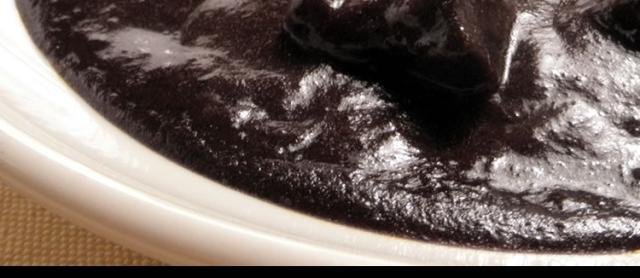 牛タン黒カレー