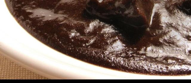 牛タン黒カレー