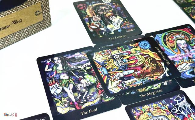 ボーンファイア・タロット BONEFIRE TAROT