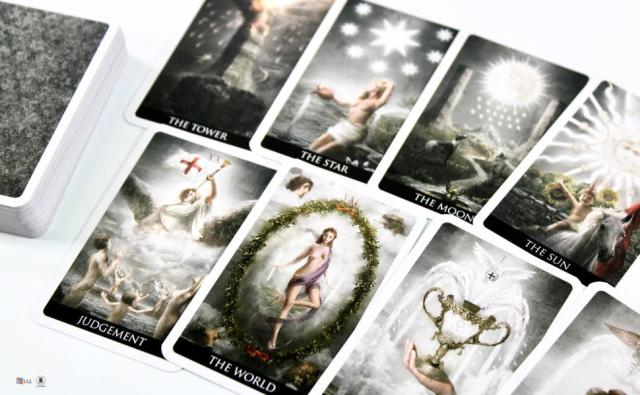 ヘブン＆アース・タロット・ミニ HEAVEN & EARTH TAROT MINI