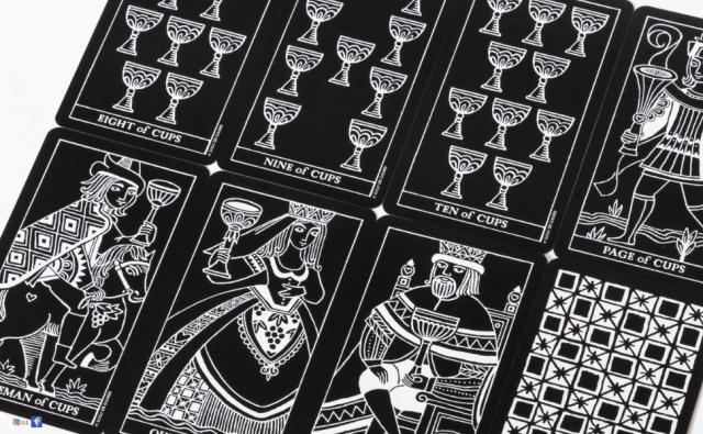 インバージョン タロット（缶ケース） Inversion Tarot in a Tinのカードイメージ