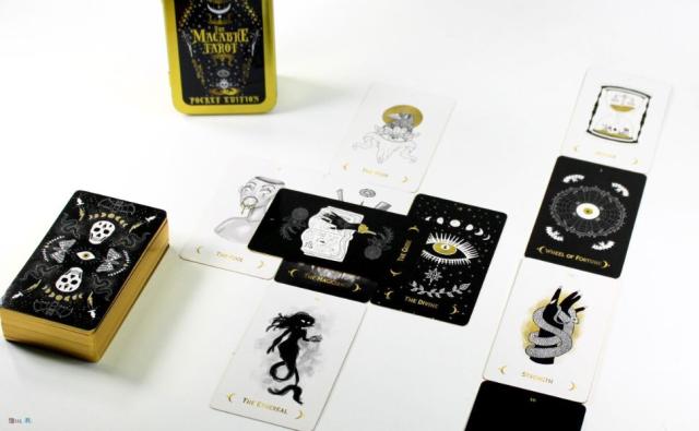 マカブル・タロット・ポケット・エディション 缶入りのカードイメージ