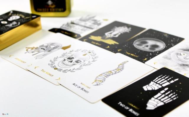マカブル・タロット・ポケット・エディション 缶入り MACABRE TAROT POCKET TIN EDITION