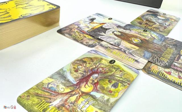 シャドウランド・タロット THE SHADOWLAND TAROT