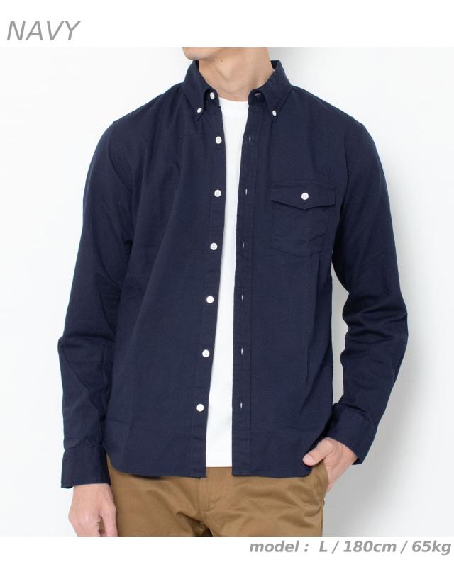ネイビー 濃紺の落ち着いた色合い。日本製の丈夫なボタンダウンシャツ