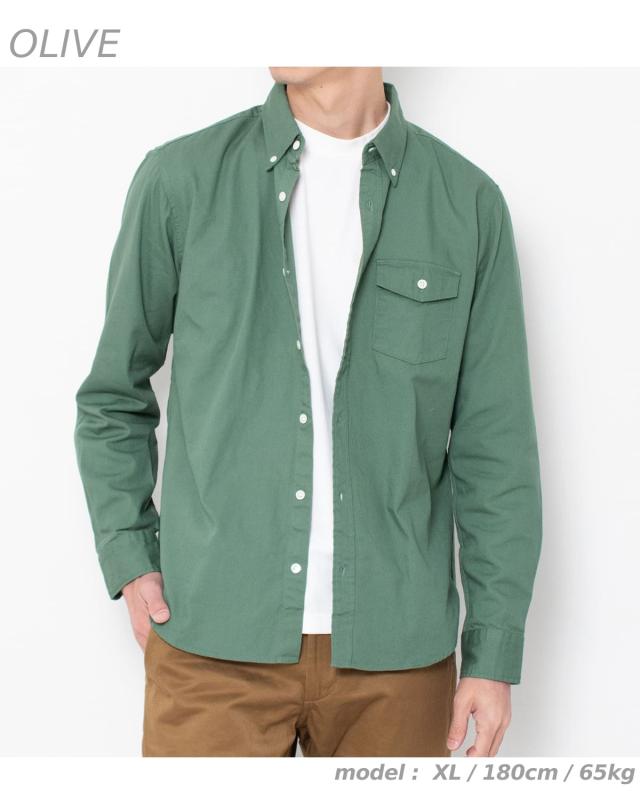 オリーブ 大人カジュアルなカーキ系。国産オックスフォード生地の質感