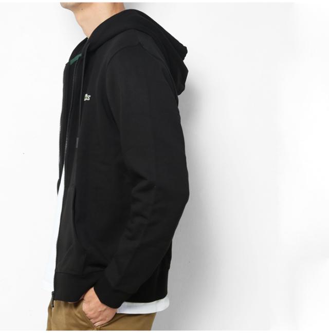 スッキリした丈感 クラシックフィット