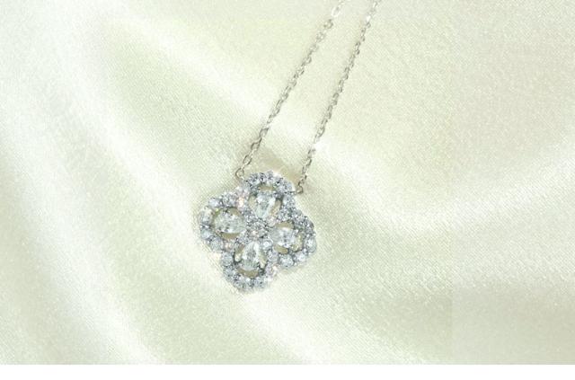 マリリン フラワー ネックレス & ピアス & リング セット