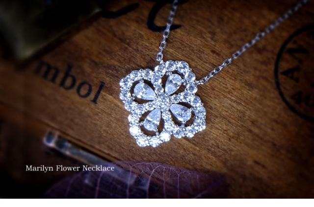 マリリン フラワー ネックレス & ピアス & リング セット
