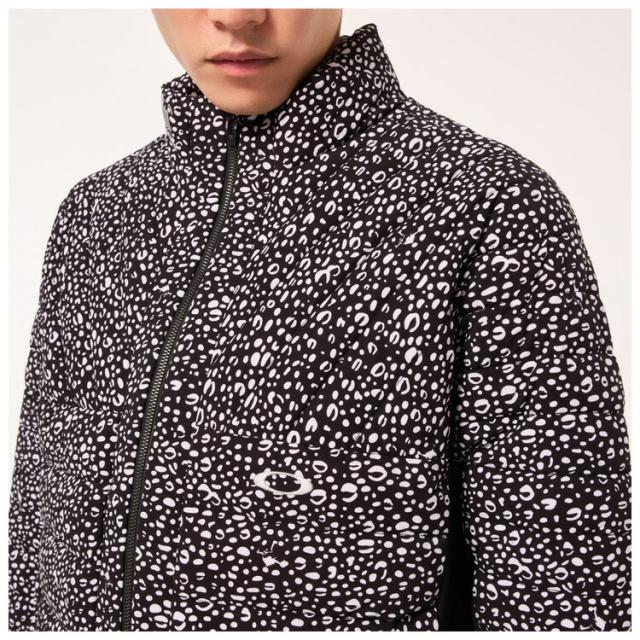 オークリー 中綿ブルゾン スカル ムーバブル インシュレーションジャケット FOA405726