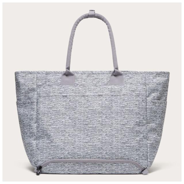 オークリー トートバッグ オークリー トートバッグ 17.1 FOS902055