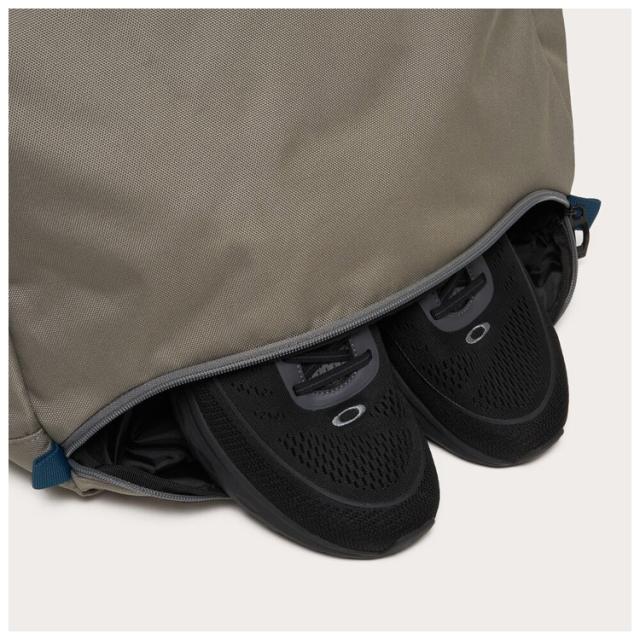 オークリー トートバッグ オークリー トートバッグ 17.1 FOS902055