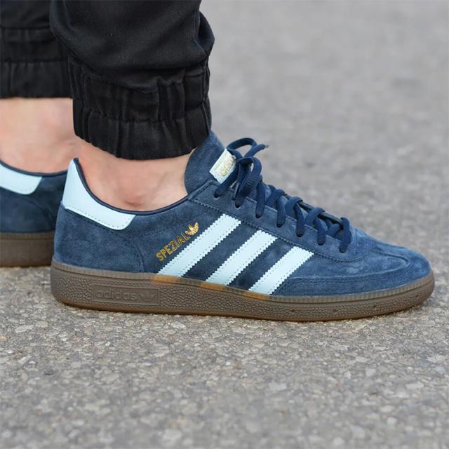 アディダスオリジナルス スニーカー adidas originals HANDBALL SPEZIAL ハンドボール スペツィアル カレジエイトネイビー/クリアスカイ/ガム5 メンズシューズ BD7633