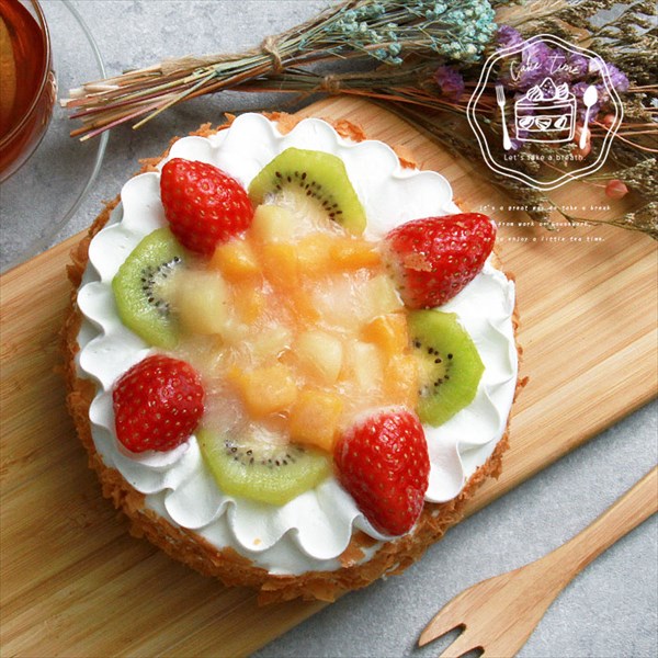 送料無料 フルーツショートケーキ ショートケーキ フルーツ ケーキ ホール 5号 15cm バレンタイン ホワイトデー いちご キウイ 桃 クッキー 冷凍 冷凍ケーキ スイーツ デザート 大きい 大きめ ボリューミー ビッグサイズ お中元 御中元 お返し プレゼント ギフト スイーツ お歳暮 おしゃれ 可愛い 誕生日 バースデー クリスマス お祝い イベント