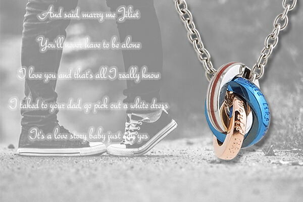 ふたりを結ぶ運命の赤い糸の入ったペアネックレス