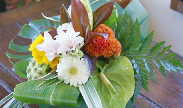 “オリエンタル　花束ブーケ　アンスリューム　モンステラ　秋　旬　送料無料"