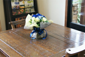 花瓶のいらない花束　フラワーギフト　送料無料　ネット通販花屋花樹有（かじゅある )