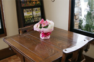 ホワイトデー 花瓶のいらない花束 チューリップ