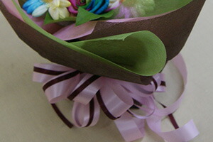 レインボーローズ＆ガーベラ　ラッピング