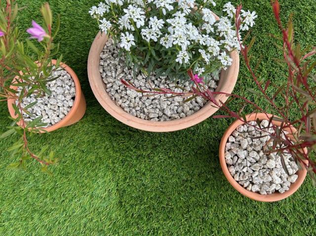 砂利 玉石 洋風 庭 玉砂利