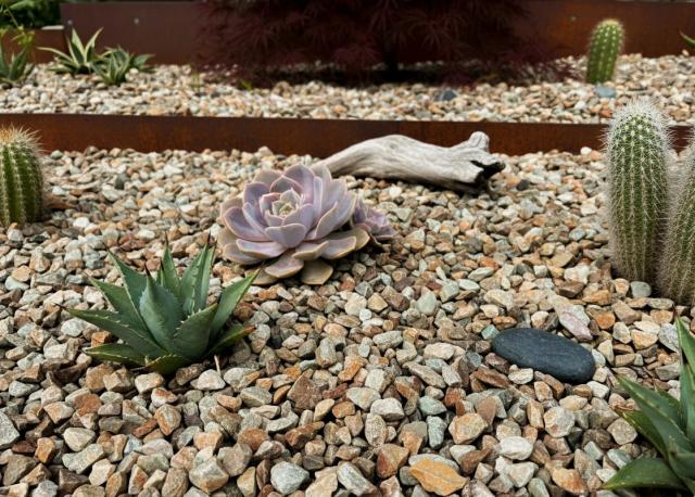 砂利 ブラウン 茶色 洋風 庭 砂利 砕石