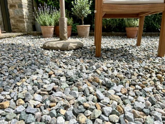 砂利 ミックス 洋風 庭 砂利 砕石