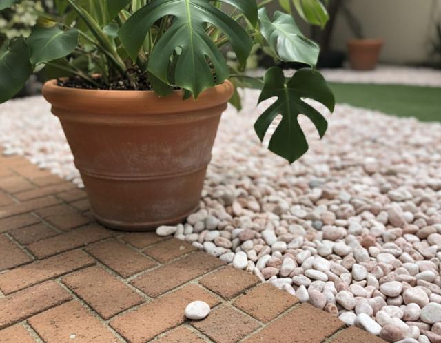 砂利 玉石 洋風 庭 玉砂利石