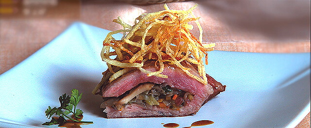 イベリコ豚セクレト　ハモン・イベリコ、きのこと野菜の詰め物料理レシピ