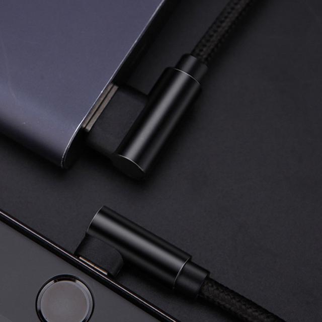 iphone充電ケーブル