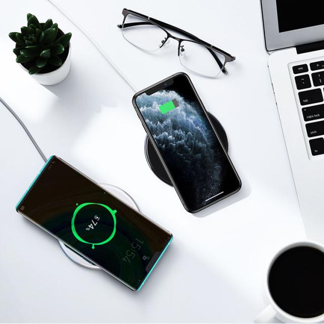 ワイヤレス充電器