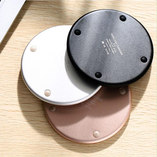 ワイヤレス充電器