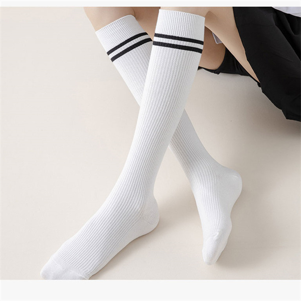 ⚠️こちらはパンツ黒S2枚ソックス白2セット販売価格です ⚠️こちらはパンツ黒S2枚ソックス白2セット販売価格です