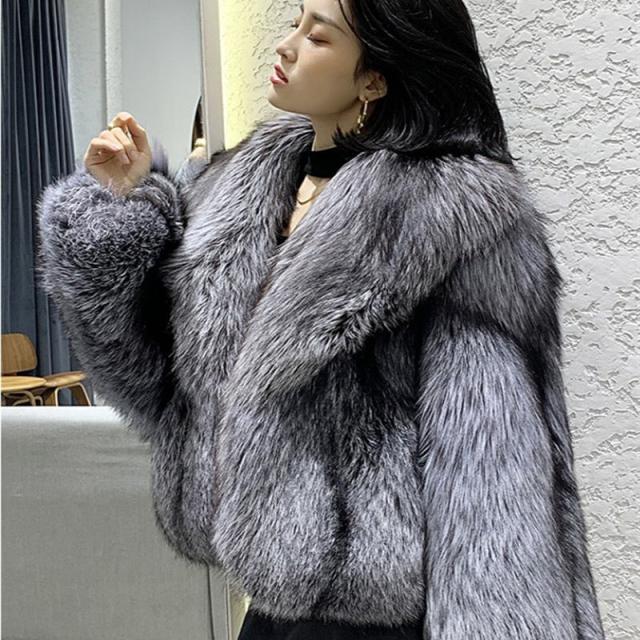 フェイクショート丈ファーコート ZARA - ZARA ショート丈フェイクファーコートの通販 by esm☆'s