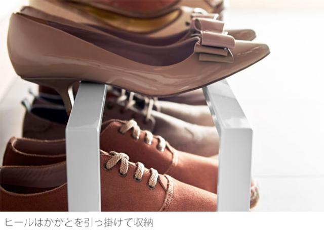 ヒールはかかとを引っ掛けて収納