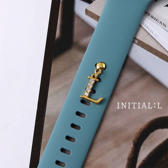 アップルウォッチ イニシャル チャーム キラキラ バンド アクセサリー 付ける シリコン ベルト穴 AppleWatch 9 8 7 6 5 4 Apple Watch SE かわいい レディース 女性 ゴールド 45mm 44mm 41mm 42mm 40mm 38mm シリコンバンド 可愛い おしゃれ A アルファベット 11