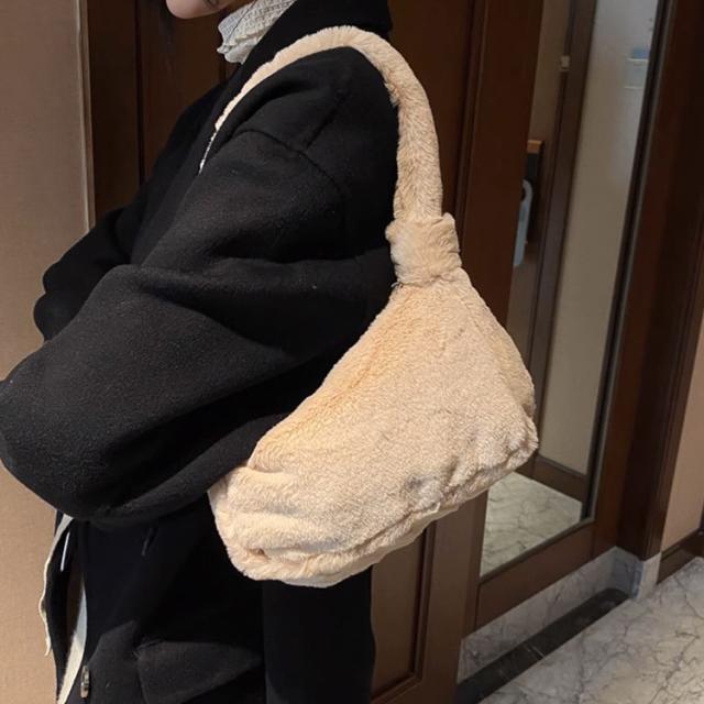 ミニバッグ レディース バッグ ふわふわ 小さめ かわいい ハンドバッグ ショルダーバッグ スマホ お出掛け 女の子 秋冬 ファー もこもこ コンパクト  軽量 軽い 韓国 ファッション カバン 手提げバッグ クリスマス プレゼント 送料無料 9