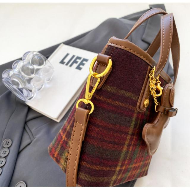 ポシェット バッグ レディース 秋冬 2way かわいい ミニバッグ ポーチ ショルダーバッグ 斜め掛け スマホポーチ スマホポシェット チェック柄 ハンドバッグ スマホショルダー 小さめ コンパクト カバン 女の子 クラシカル 上品 送料無料 9