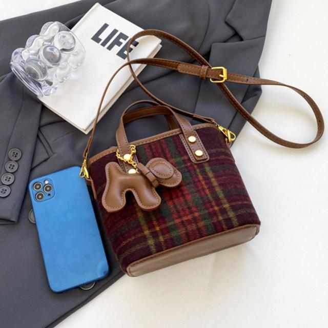 ポシェット バッグ レディース 秋冬 2way かわいい ミニバッグ ポーチ ショルダーバッグ 斜め掛け スマホポーチ スマホポシェット チェック柄 ハンドバッグ スマホショルダー 小さめ コンパクト カバン 女の子 クラシカル 上品 送料無料 9