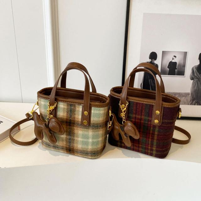 ポシェット バッグ レディース 秋冬 2way かわいい ミニバッグ ポーチ ショルダーバッグ 斜め掛け スマホポーチ スマホポシェット チェック柄 ハンドバッグ スマホショルダー 小さめ コンパクト カバン 女の子 クラシカル 上品 送料無料 9