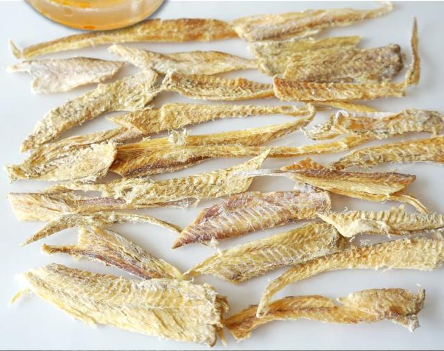 さまざまな大きさのむき身