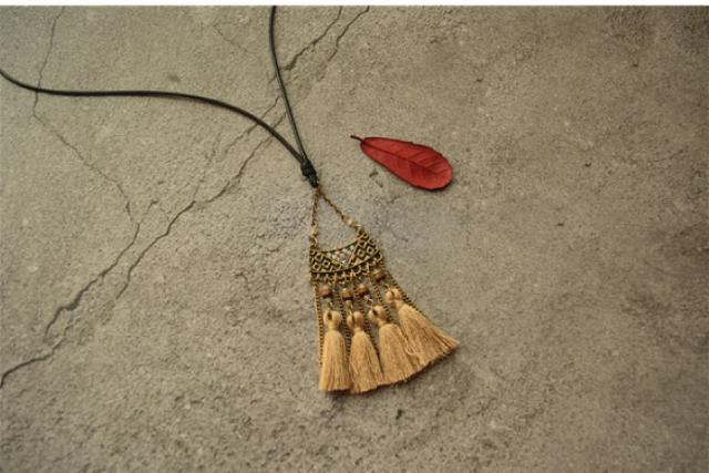 ペンダント 革 アクセサリー 