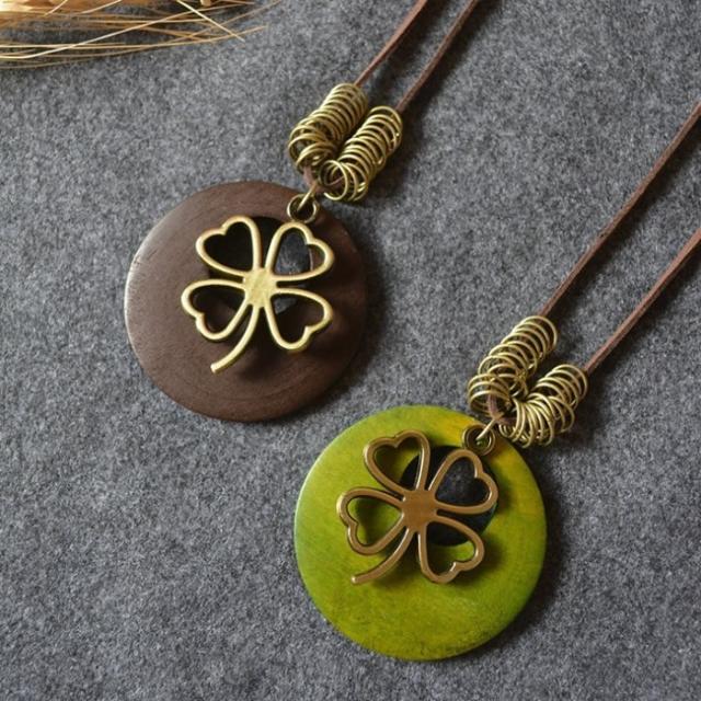 ペンダント 革 アクセサリー 