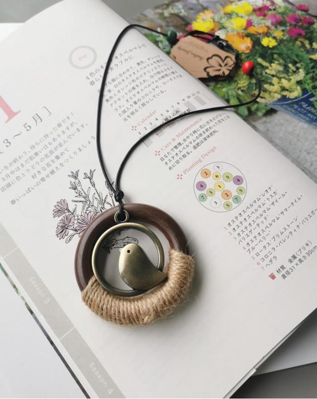 ペンダント 革 アクセサリー