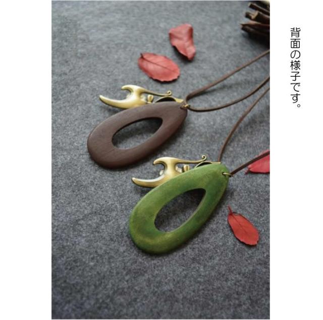 ペンダント 革 アクセサリー 