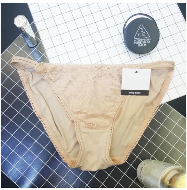 セクシーショーツ