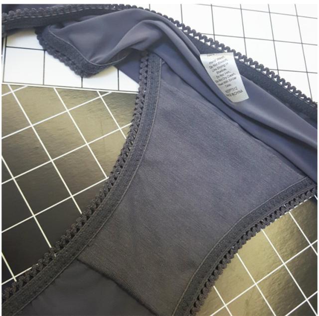 セクシーショーツ