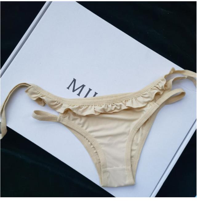 セクシーショーツ