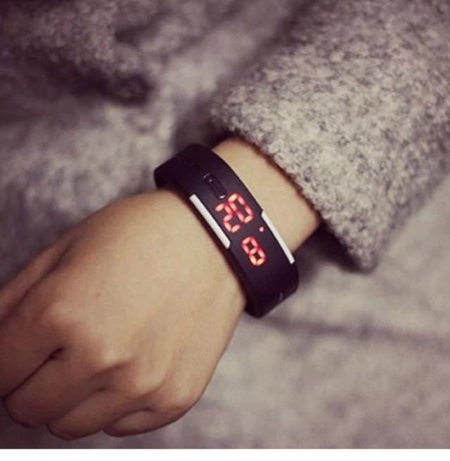シリコンLED腕時計