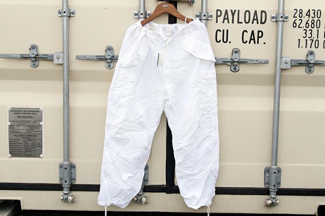 17’s DEADSTOCK U.S.ARMY  CAMO TROUSERS MEDIUM-REGULAR WHITE 17年納品 デッドストック スノーカモ オーバーパンツ ホワイト アメリカ軍 米軍 実物 新品 放出品 メンズ アウトドア